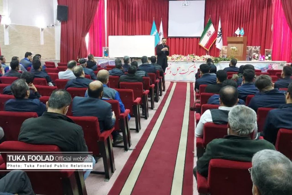 سلسله‌جلسات فرهنگی اجتماعی «تحکیم خانواده» در شرکت حمل‌و‌نقل توکا